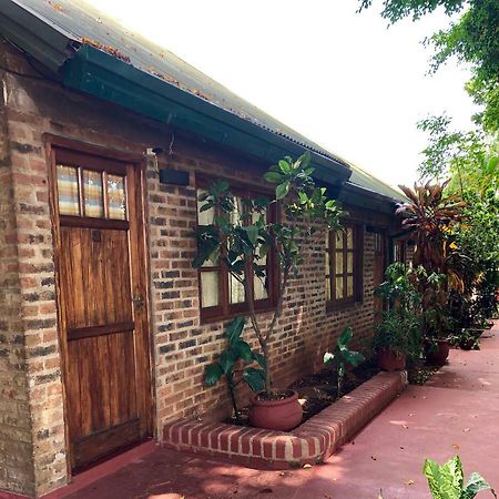 Cabanas Laboulaye Puerto Iguazu Exterior photo